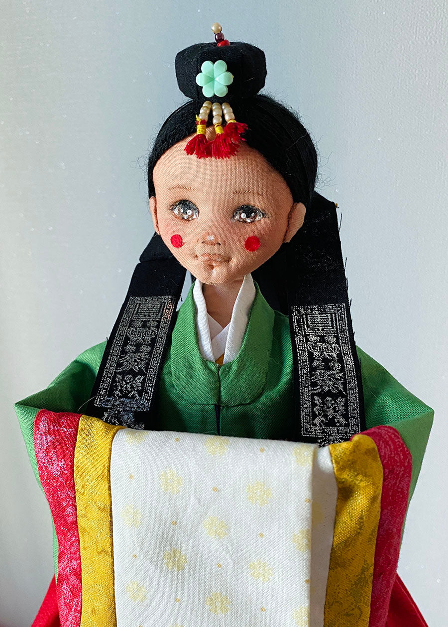 Hanbok doll 👘 Korean Wedding Hanbok Doll (Wonsam)