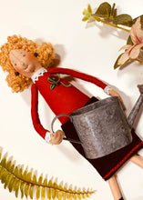 Load image into Gallery viewer, Easy Doll Pattern / olive
