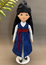 Load image into Gallery viewer, Hanbok doll / Young Nobleman (Doryeong)
