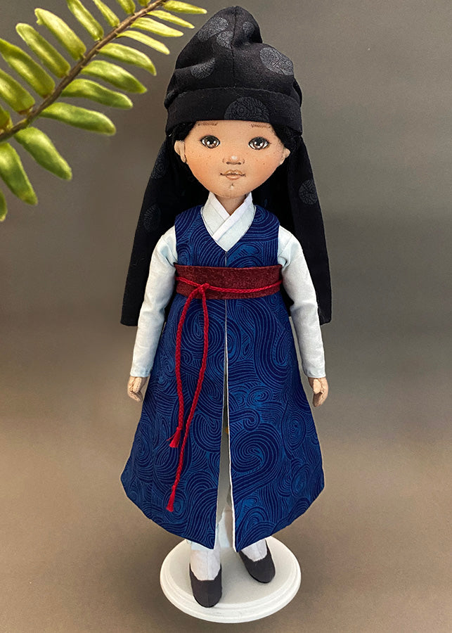 Hanbok doll 👘 Doryeong (Jeonbok)