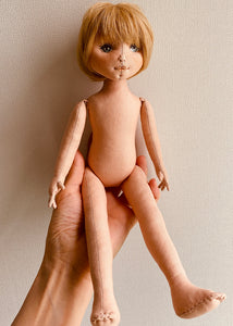 33cm Doll Body Pattern / Basic Standing Doll Body (Face center seam)