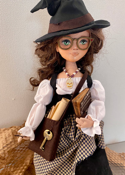 35cm doll Pattern🩱Bookworm Witch Doll🎃/ No Face center seam