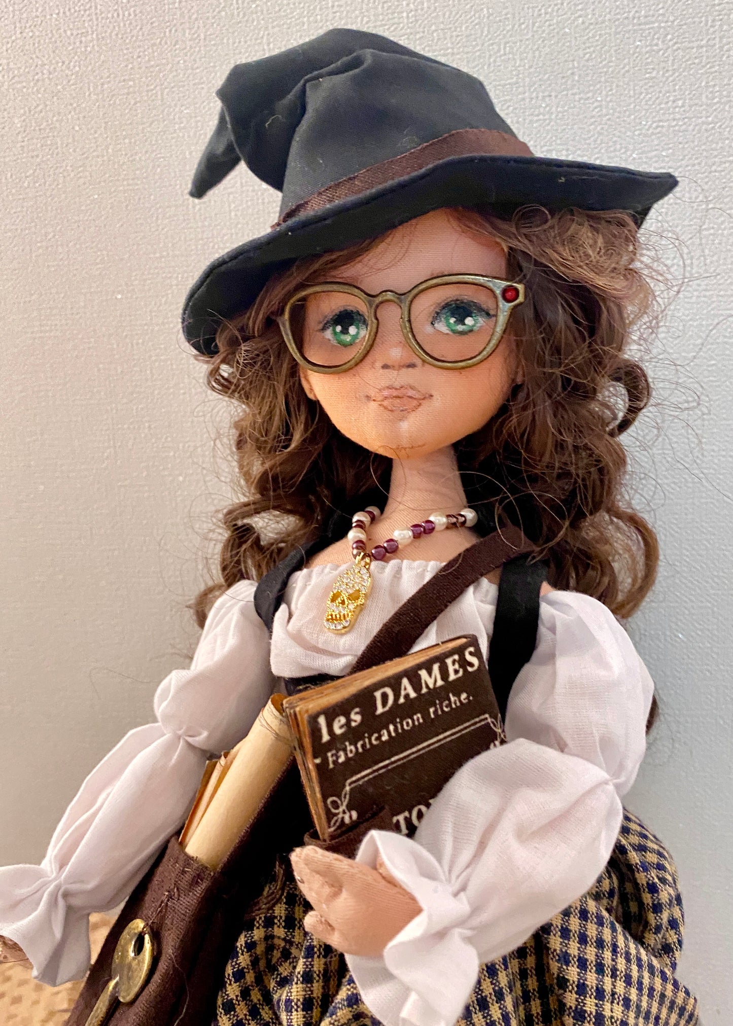 35cm doll Pattern🩱Bookworm Witch Doll🎃/ No Face center seam