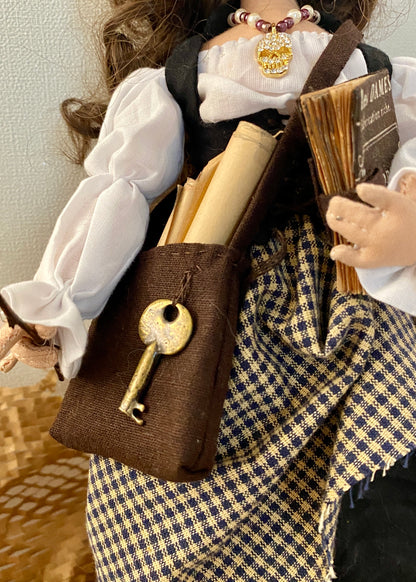 35cm doll Pattern🩱Bookworm Witch Doll🎃/ No Face center seam