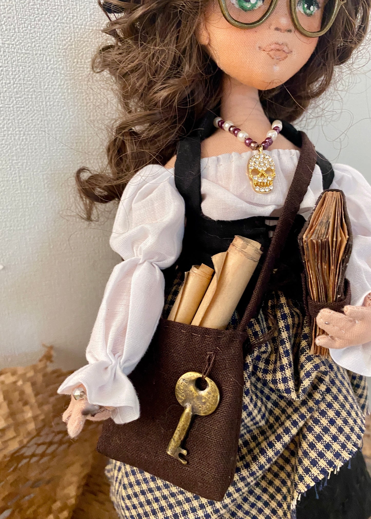35cm doll Pattern🩱Bookworm Witch Doll🎃/ No Face center seam