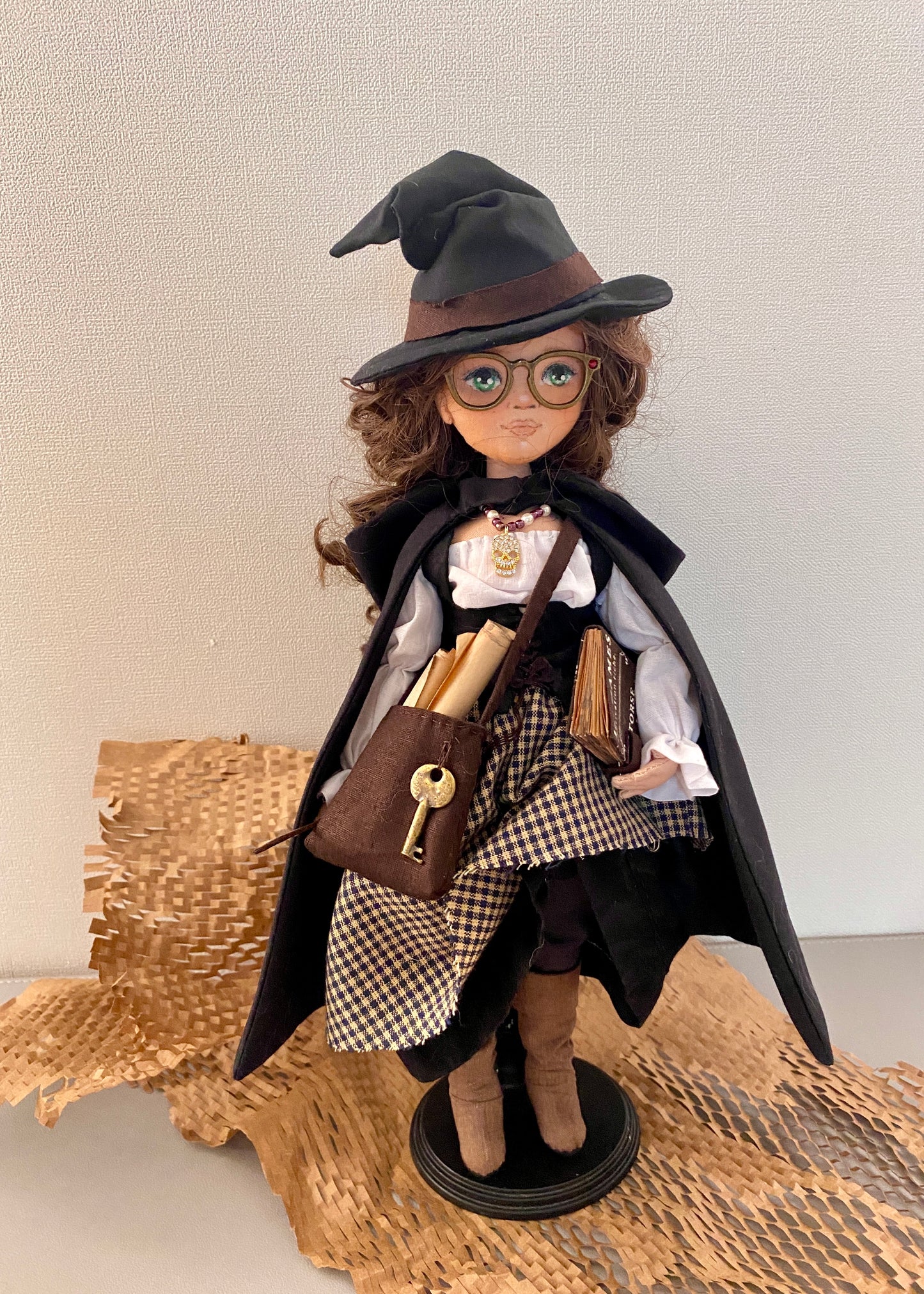 35cm doll Pattern🩱Bookworm Witch Doll🎃/ No Face center seam