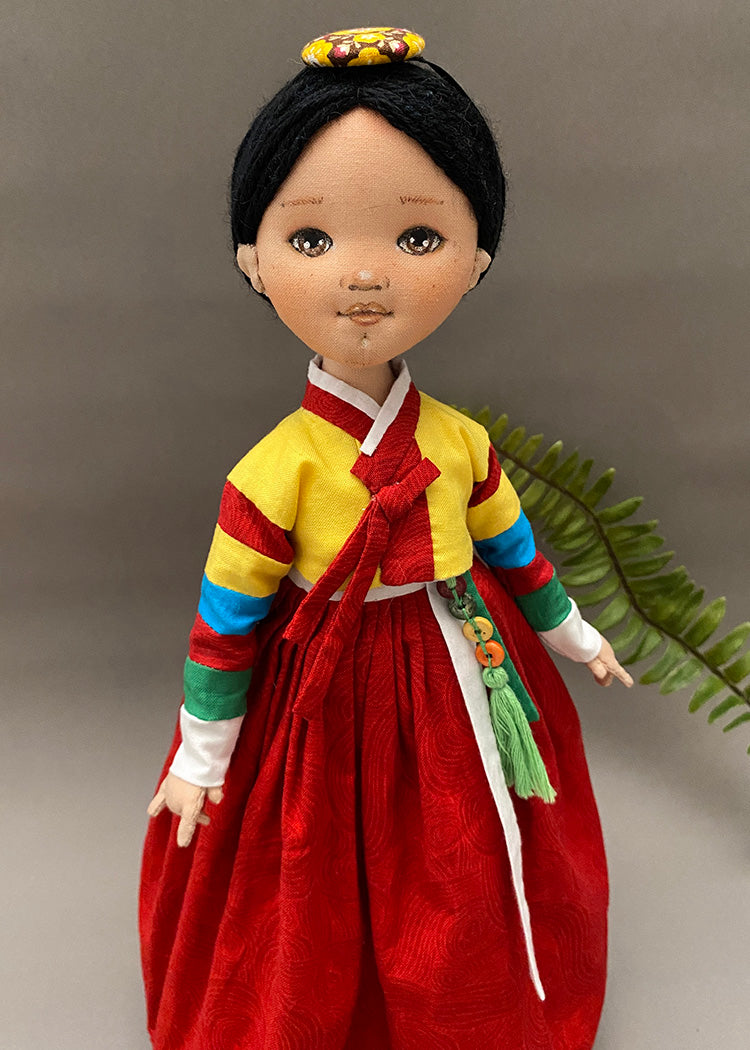 Hanbok doll 👘A Young Lady Agassi ( Saekdong Jeogori)