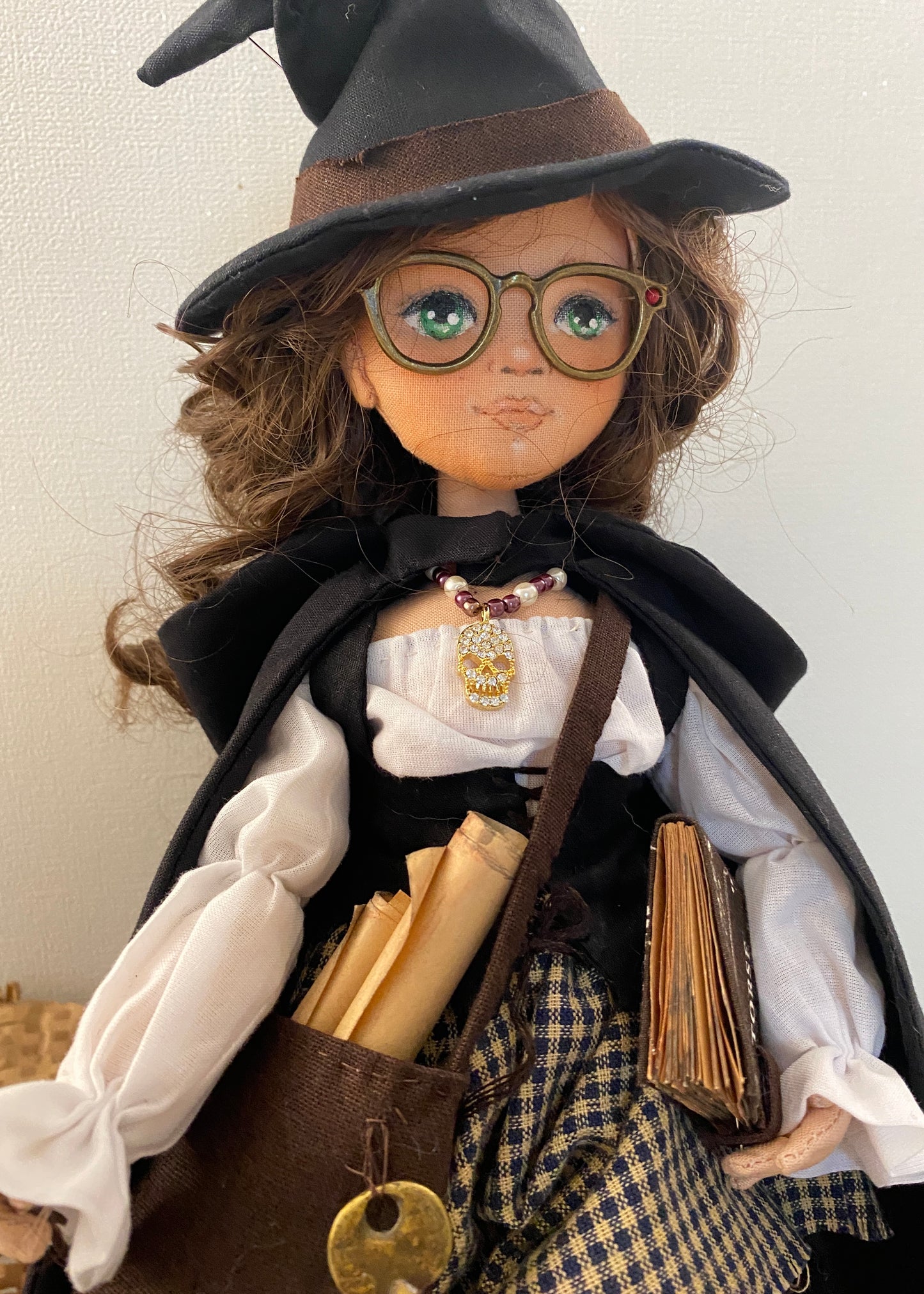 35cm doll Pattern🩱Bookworm Witch Doll🎃/ No Face center seam