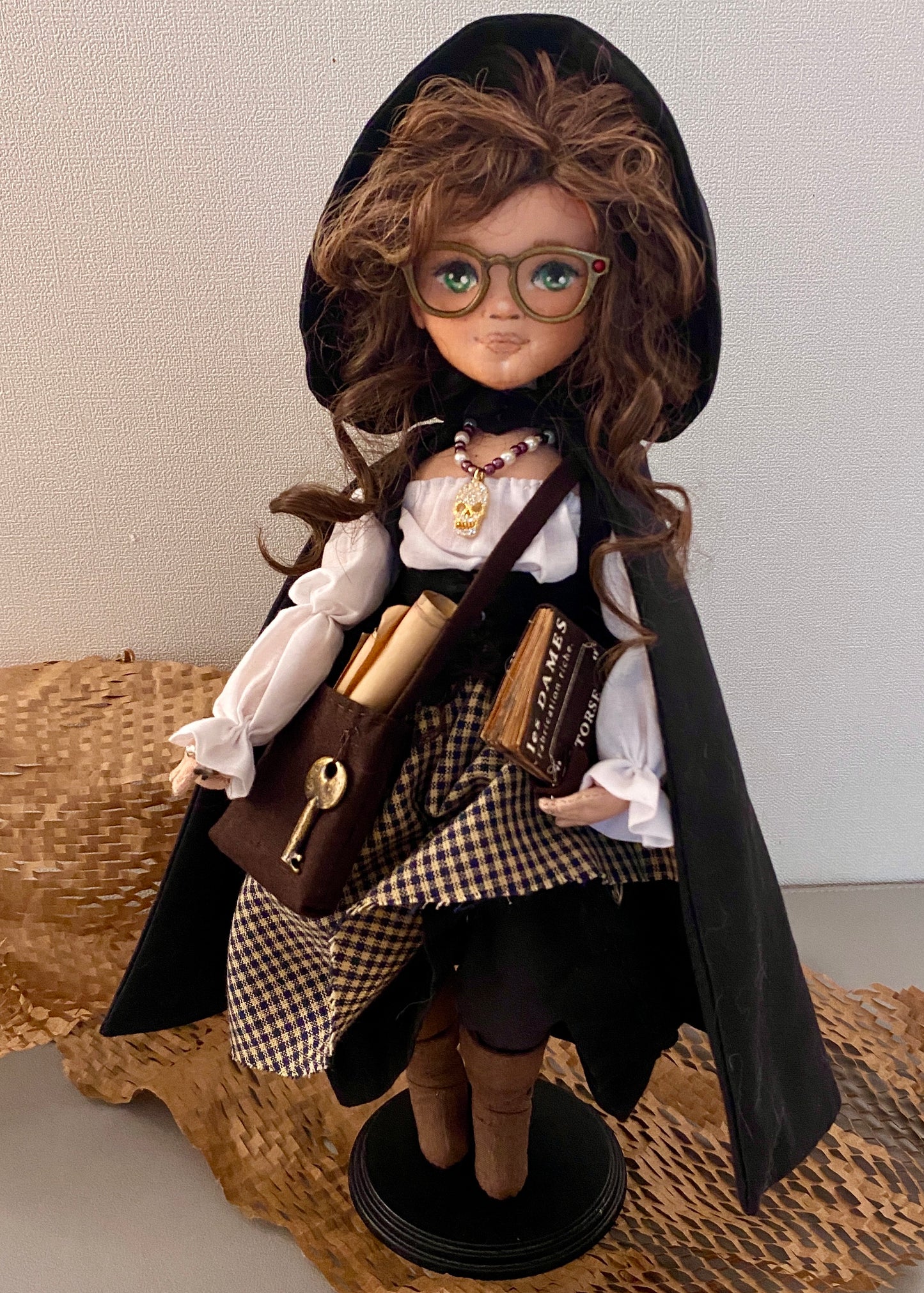 35cm doll Pattern🩱Bookworm Witch Doll🎃/ No Face center seam