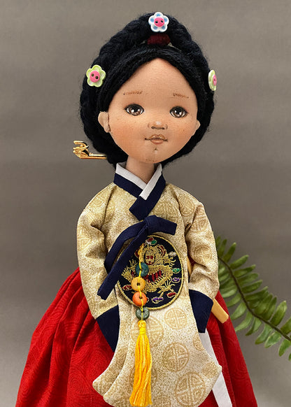 Hanbok doll 👘 Korean Noblewoman (Dangui)