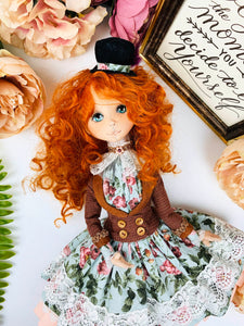 35cm doll Pattern /  Lady Hatt (Face center seam)